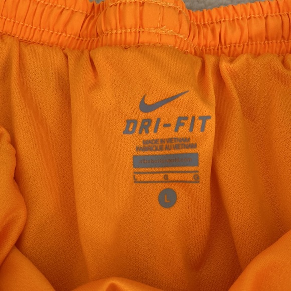 Nike Dri Fir shorts - Picture 2 of 2